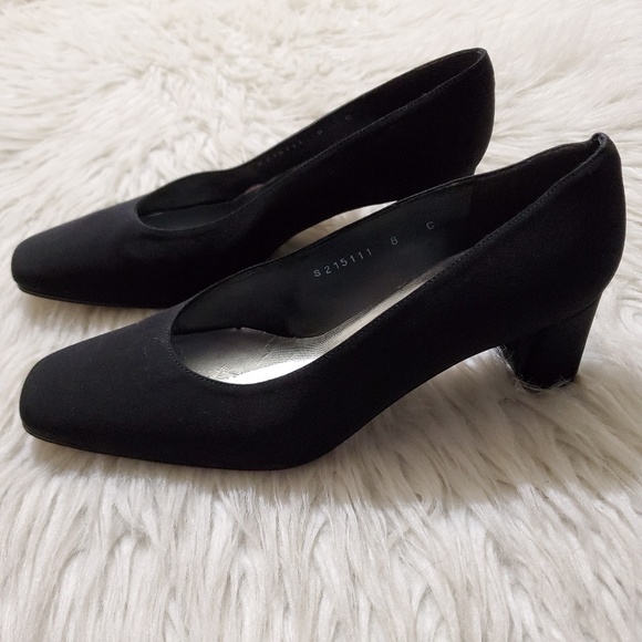 Stuart Weitzman Black Satin Classic Block Heels - Picture 2 of 8